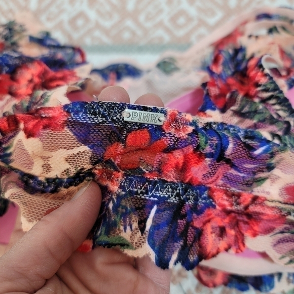 VICTORIA'S SECRET PINK BRALETTE - Picture 4 of 9